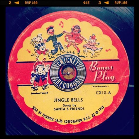 Random Record Pick: Santa's Friends, Jingle Bells / The Christmas Caroleers, It Came Upon A Midnight Clear #vinyl #instavinyl #vinylgram #78rpm #christmas